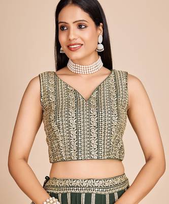 green embroidered lehenga cholis et 3