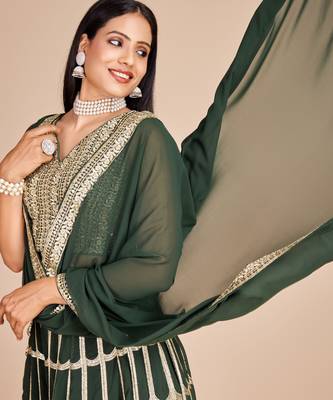 green embroidered lehenga cholis et 4