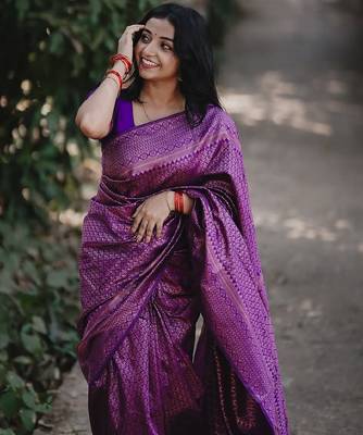 Purple silk blend banarasi saree with unstitched blouse piece 1