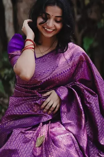 Purple silk blend banarasi saree with unstitched blouse piece
