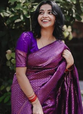 Purple silk blend banarasi saree with unstitched blouse piece 5