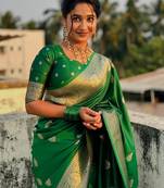 Green soft silk blend banarasi jacuard work designer party wear saree with unstitched blouse piece
