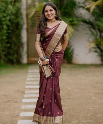 Maroon silk blend banarasi saree with unstitched blouse piece 1