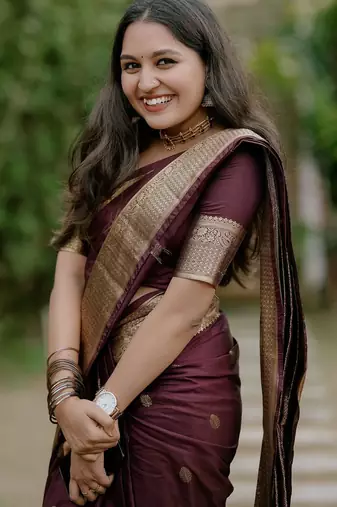 Maroon silk blend banarasi saree with unstitched blouse piece