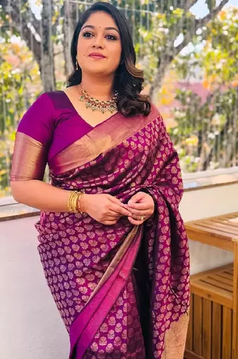 Wine silk blend banarasi saree with unstitched blouse piece