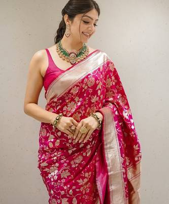 Pink silk blend banarasi saree with unstitched blouse piece 3