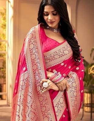 Pink silk blend banarasi saree with unstitched blouse piece 2