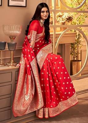 Red silk blend banarasi saree with unstitched blouse piece 1