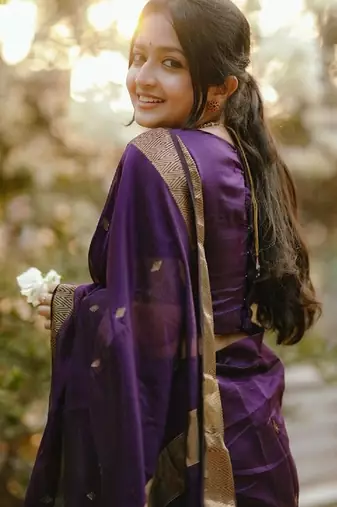 Purple silk blend banarasi saree with unstitched blouse piece