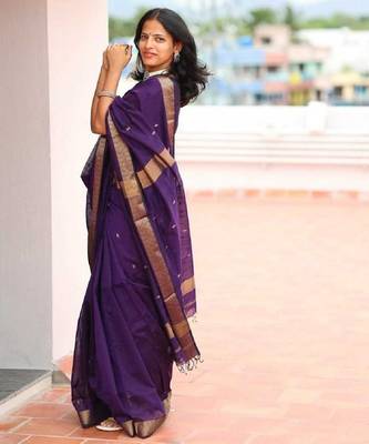 Purple silk blend banarasi saree with unstitched blouse piece 2