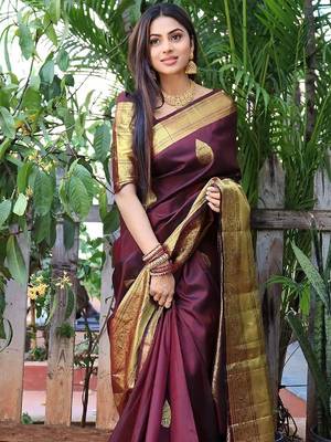 Maroon silk blend banarasi saree with unstitched blouse piece 1