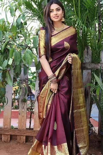 Maroon silk blend banarasi saree with unstitched blouse piece