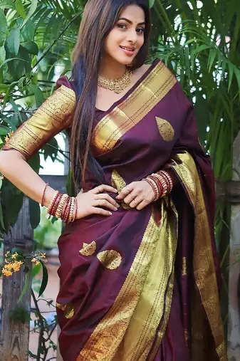 Maroon silk blend banarasi saree with unstitched blouse piece
