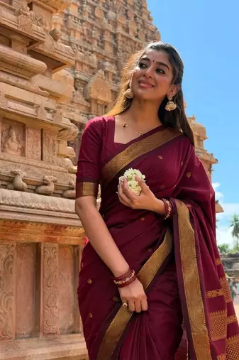 Maroon silk blend banarasi saree with unstitched blouse piece