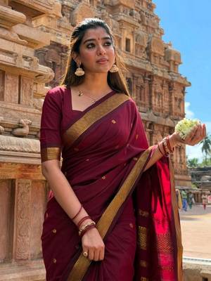 Maroon silk blend banarasi saree with unstitched blouse piece 3
