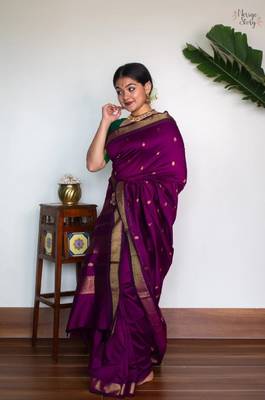 Purple silk blend banarasi saree with unstitched blouse piece 4