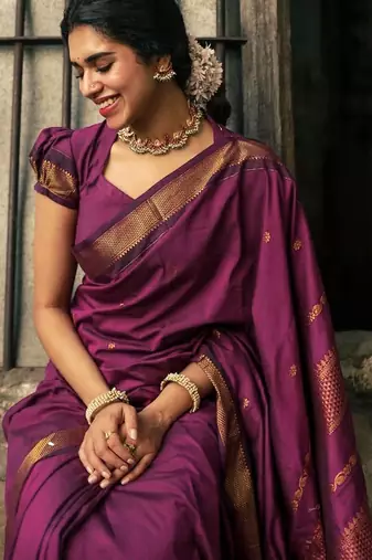 Purple silk blend banarasi saree with unstitched blouse piece