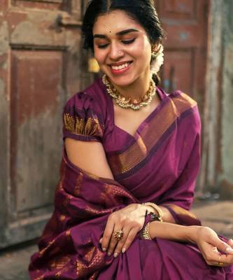 Purple silk blend banarasi saree with unstitched blouse piece 3