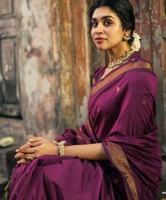 Purple silk blend banarasi saree with unstitched blouse piece 4