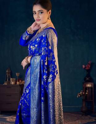 Royal blue silk blend banarasi saree with unstitched blouse piece 2