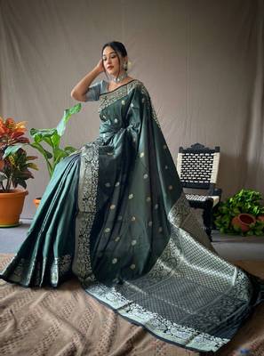 Gren grey silk blend banarasi saree with unstitched blouse piece 3