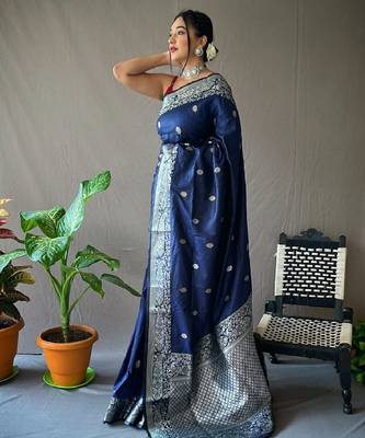 Blue grey silk blend banarasi saree with unstitched blouse piece 2