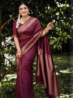 Maroon silk blend banarasi saree with unstitched blouse piece 1