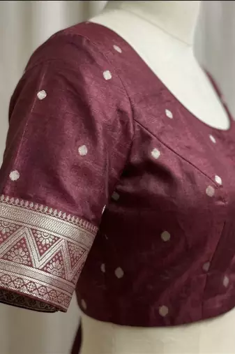 Maroon silk blend banarasi saree with unstitched blouse piece