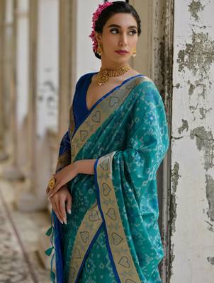 blue soft silk pochampally ikat saree 4