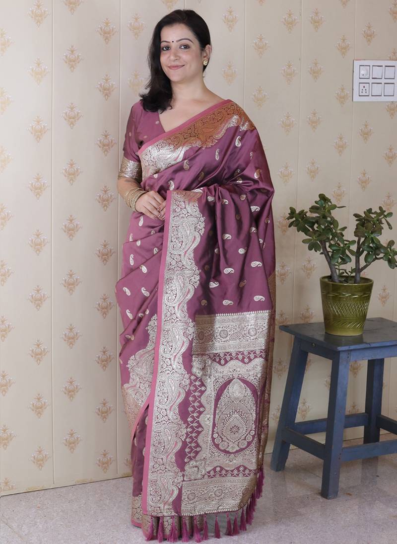 Mauve pink banarasi silk zari woven saree with matching blouse piece
