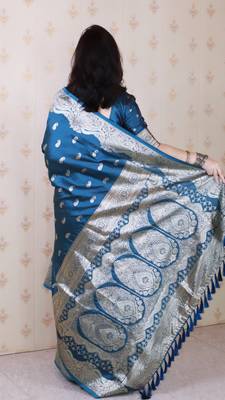 Teal banarasi silk zari woven saree with matching blouse piece 3