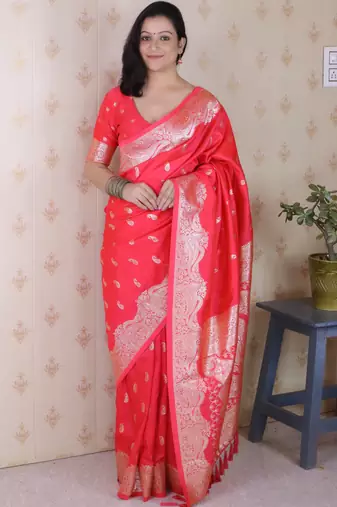Gajri pink banarasi silk zari woven saree with matching blouse piece