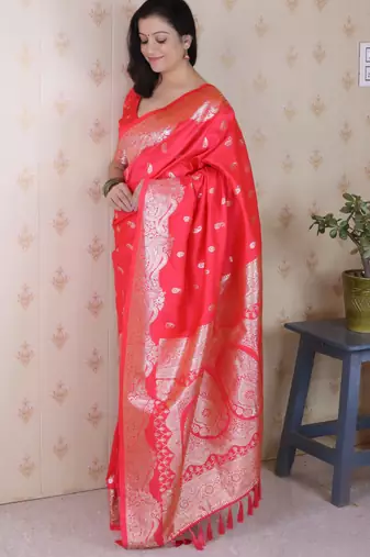 Gajri pink banarasi silk zari woven saree with matching blouse piece
