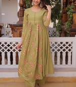 Mehendi women mal chanderi embroidered kurti with roman silk pant set