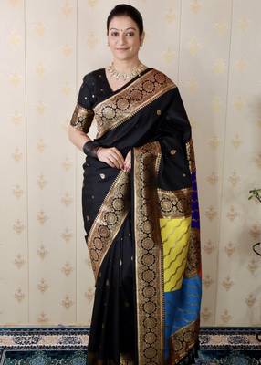 black banarasi silk saree with zari weaving 3