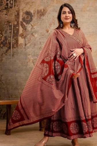 Red chevron printed anarkali kurta set