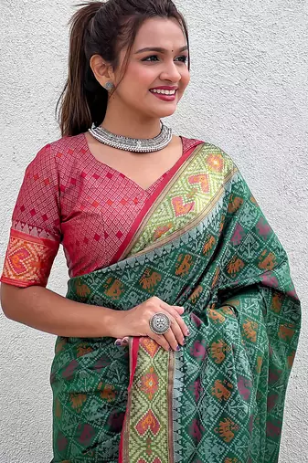 green patola silk zari weaving saree with lagdi pallu