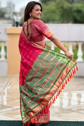 pink patola silk zari weaving saree with lagdi pallu