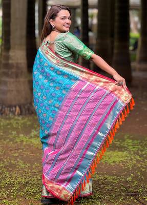 blue patola silk zari weaving saree with lagdi pallu 3