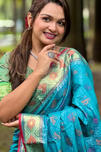 blue patola silk zari weaving saree with lagdi pallu