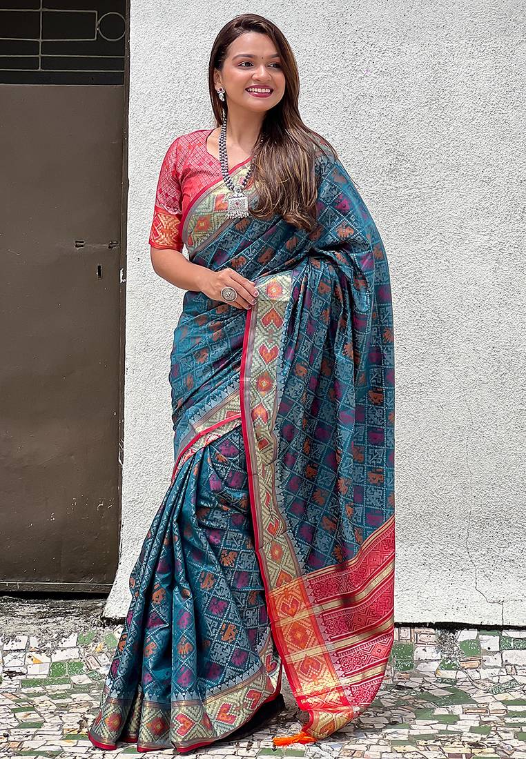 Teal patola silk lagdi pallu zari weaving saree with contrast blouse piece