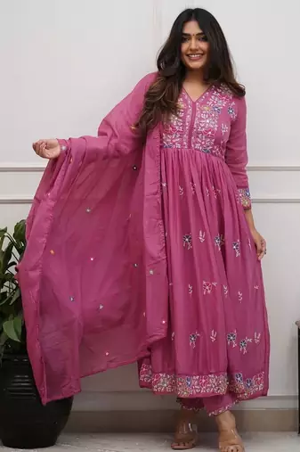 Pink beautiful embroidered kurti pant dupatta set for women