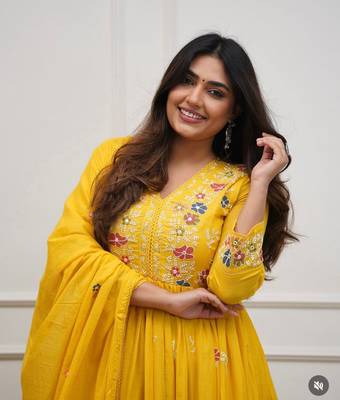 Yellow beautiful embroidered kurti pant dupatta set for women 4
