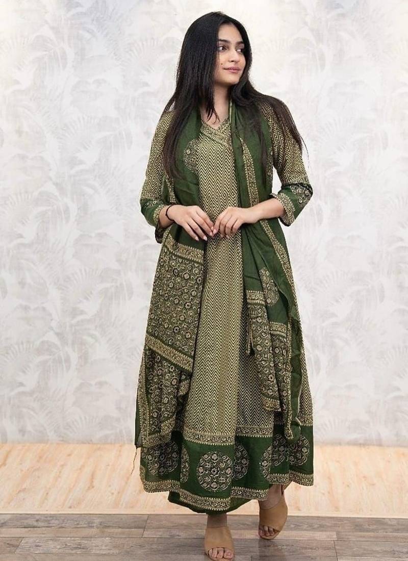 Green chevron printed anarkali kurta set