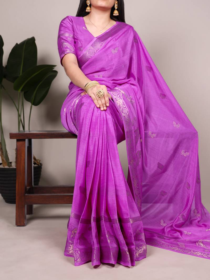 Ligth magenta color Weaving  Crepe Saree
