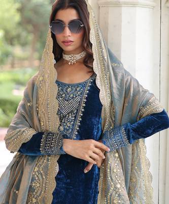 Blue velvet embroidered designer kurta set with dupatta 3