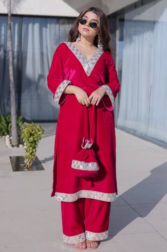 Rani pink velvet embroidered designer kurta set with batwa