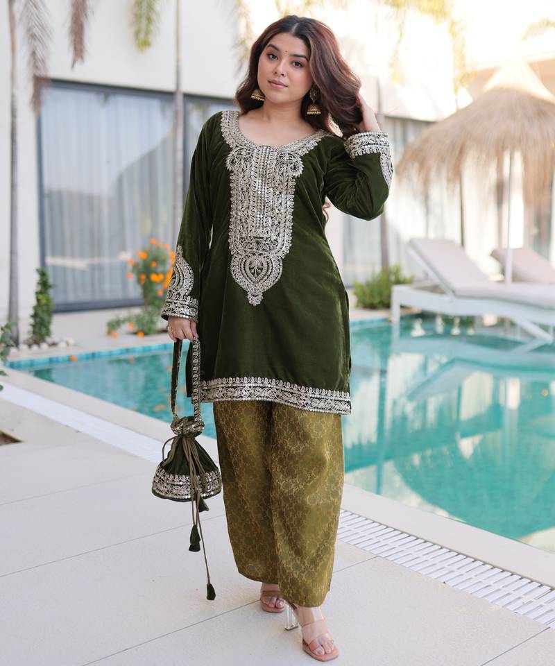 Dark green velvet embroidered designer kurta set with batwa