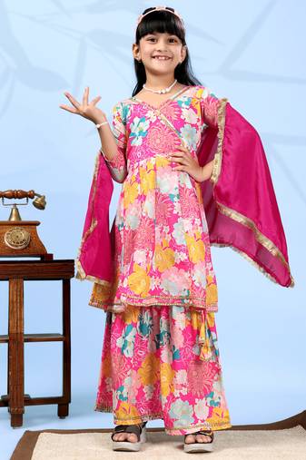 Pink & multicolor floral printed with border soft crepe poly crepe traditional ethnic festive wear girls lehenga choli