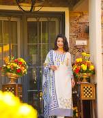Women's Gorgeous Printed Work Muslin Fabric Straight Kurta Pant and Dupatta Set